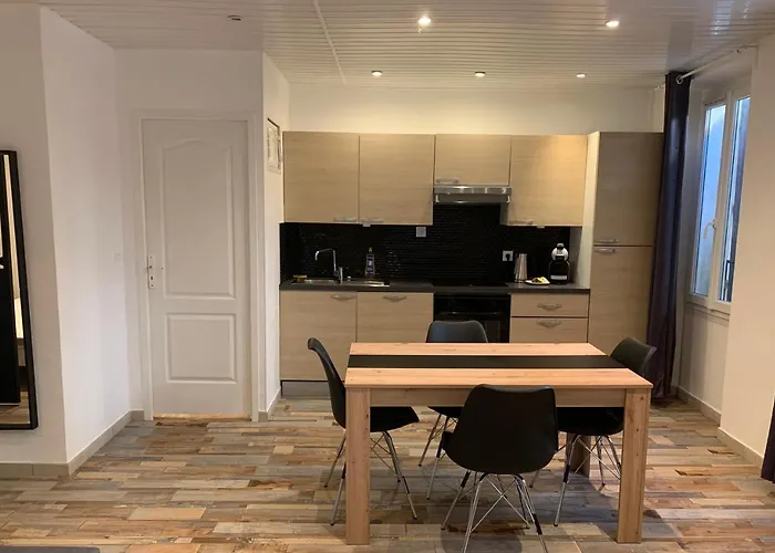 Paradise Port Climatise Apartment *
